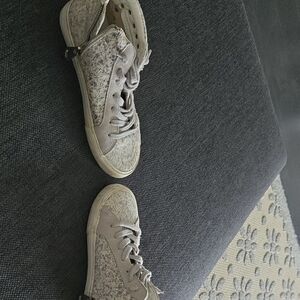 Vintange Havanah Stylish Gray High-Top Women's Sneakers